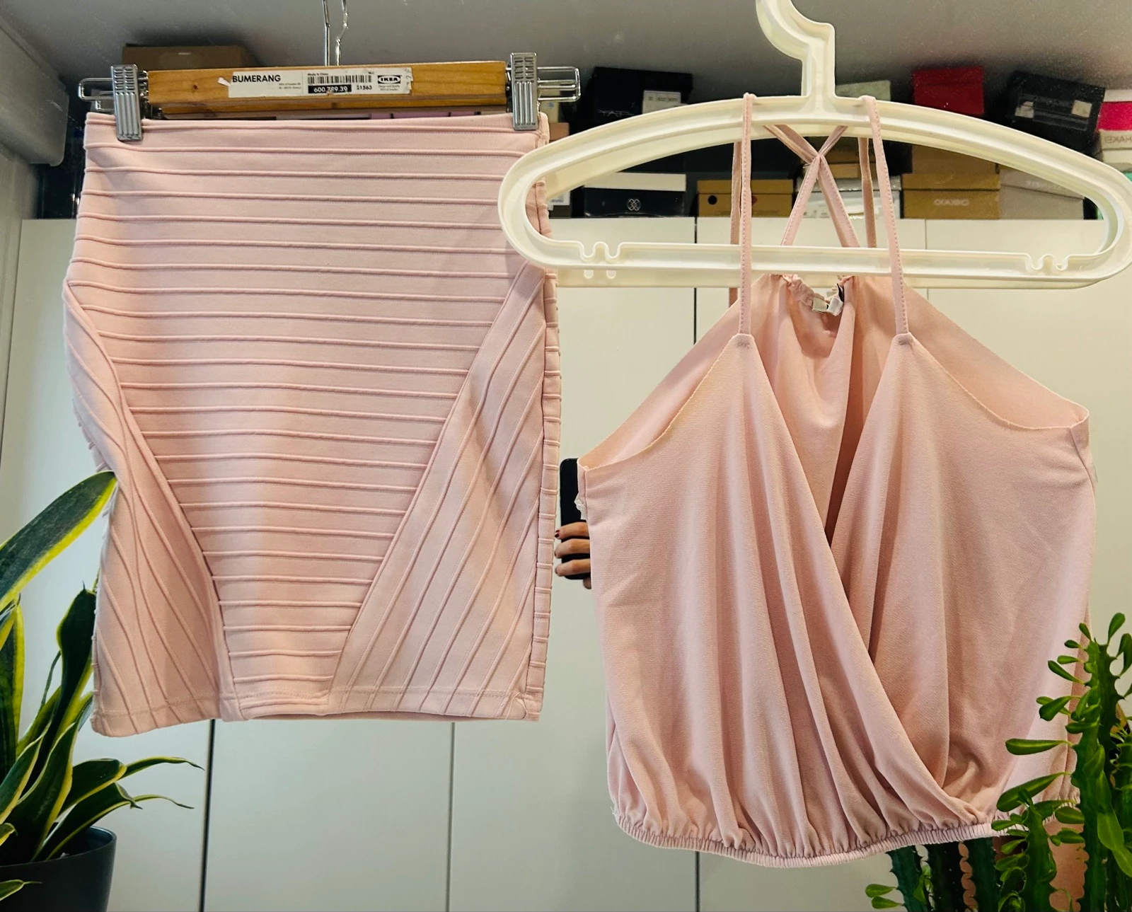 Gum pink skirt and top set (various brands) – photo 3